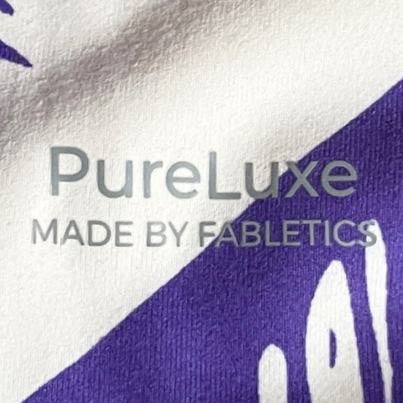 Fabletics Oasis Leggings XXS Purple Palm Print PureLuxe 7/8 High Waisted NWT - Picture 9 of 11
